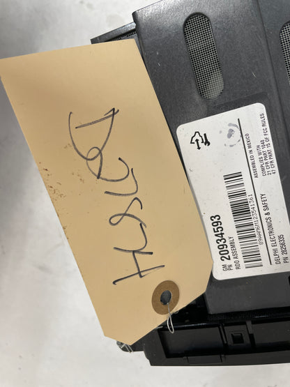 2013 GMC Sierra C1500 SLE CD Radio Ipod USB input & 3.5 MP3 OEM - Day's Parts Yard