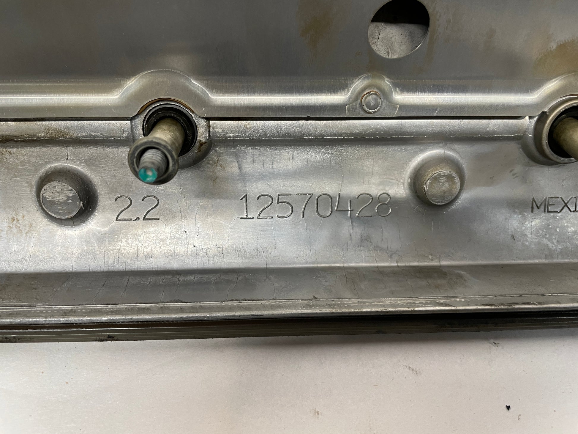 2006 Pontiac GTO RH & LH Engine Motor Valve Cover Set OEM LS1 LS2 LS3 LS6 - Day's Parts Yard
