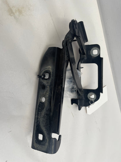 2015 Chevy Camaro SS RH & LH Hood Hinges  OEM - Day's Parts Yard