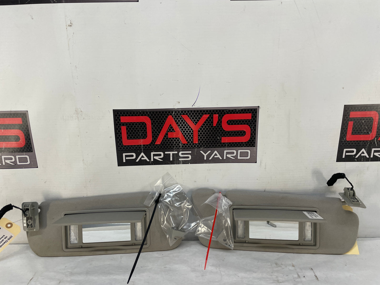 2015 Chevy SS Sedan RH & LH Sun Visor Sunvisor w/ Clips OEM