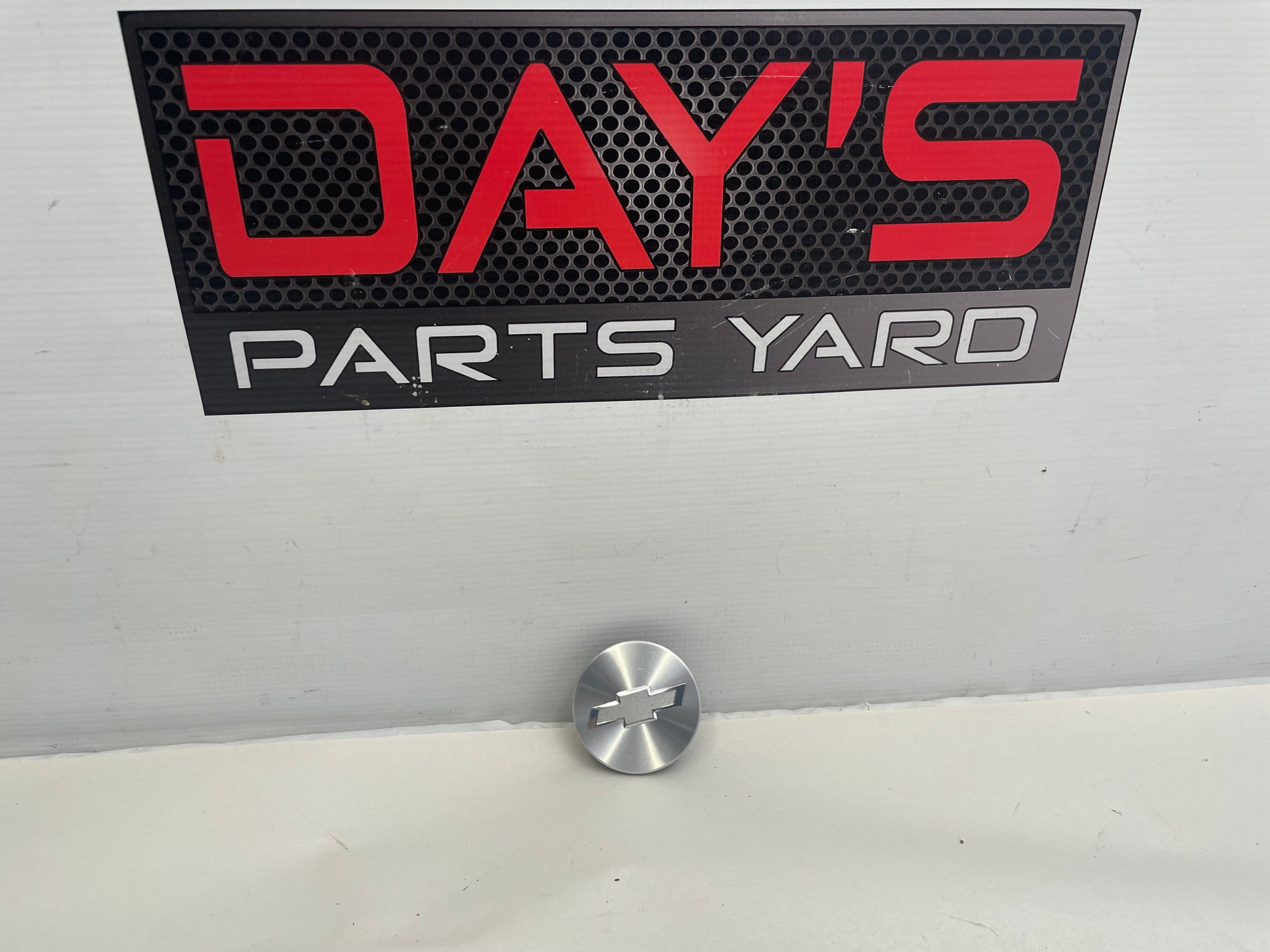 2015 Chevy Camaro SS Wheel Center Cap OEM - Day's Parts Yard