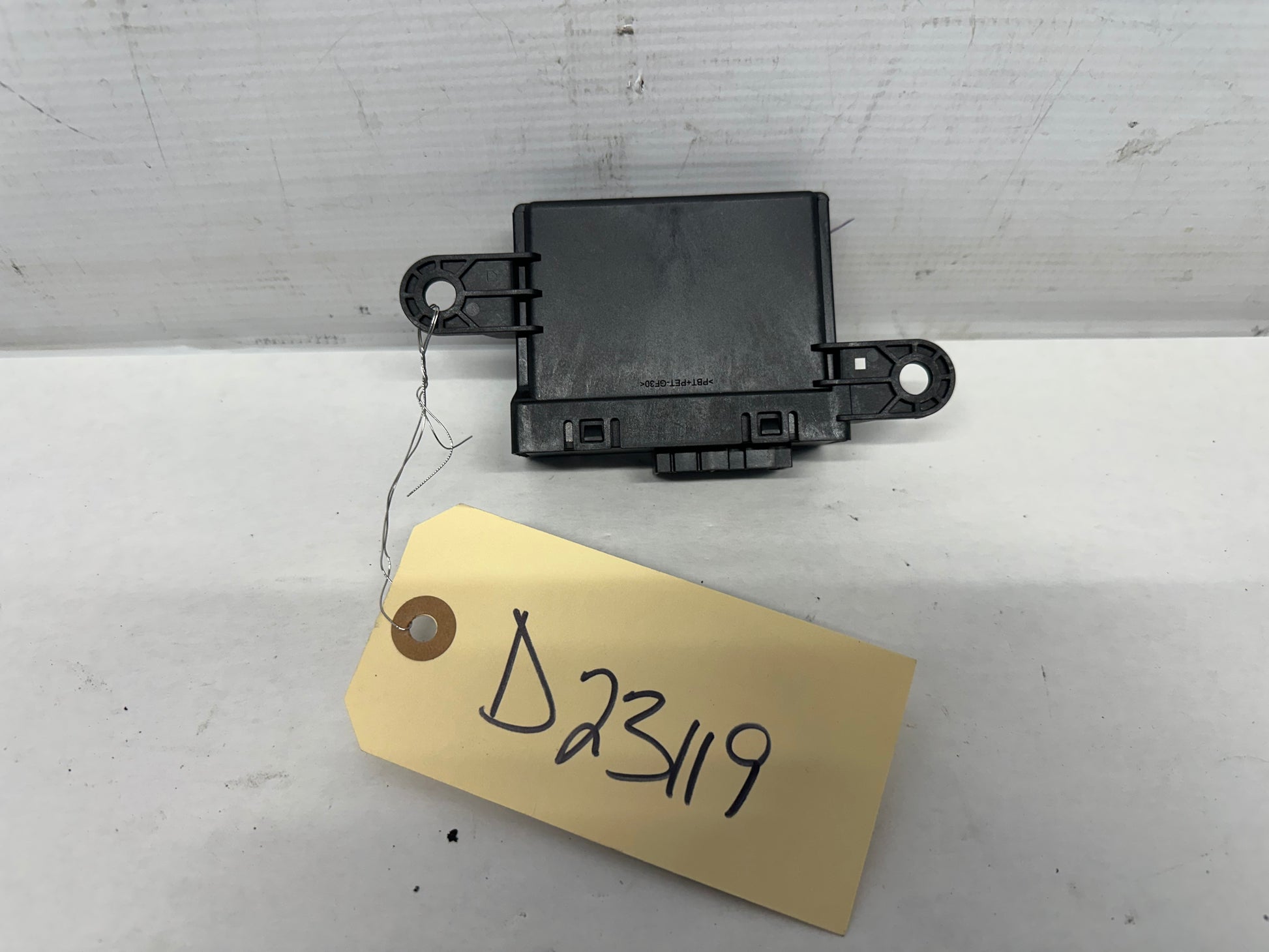 2017 Chevy Camaro SS Parking Assist Module OEM - Day's Parts Yard