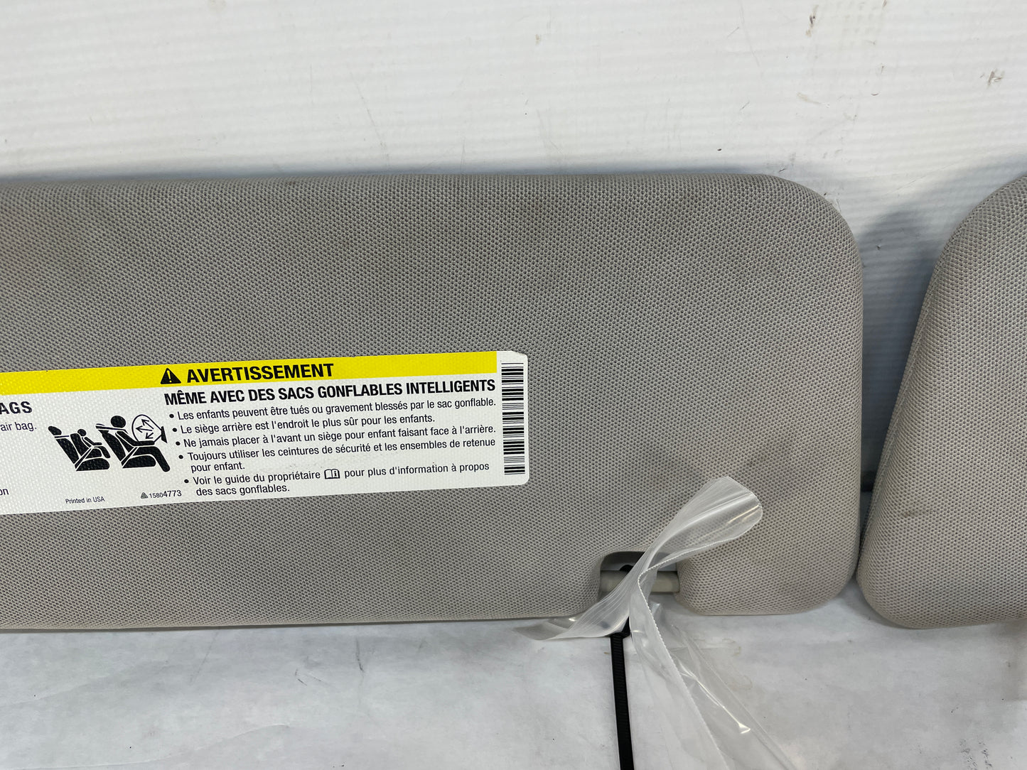 2015 Chevy SS Sedan RH & LH Sun Visor Sunvisor w/ Clips OEM