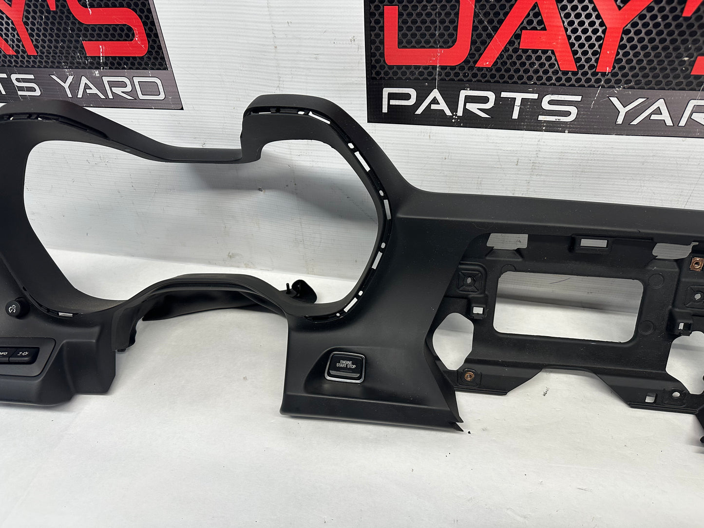 2017 Chevy Camaro SS Dash Board Instrument Panel Cluster Trim Bezel OEM - Day's Parts Yard