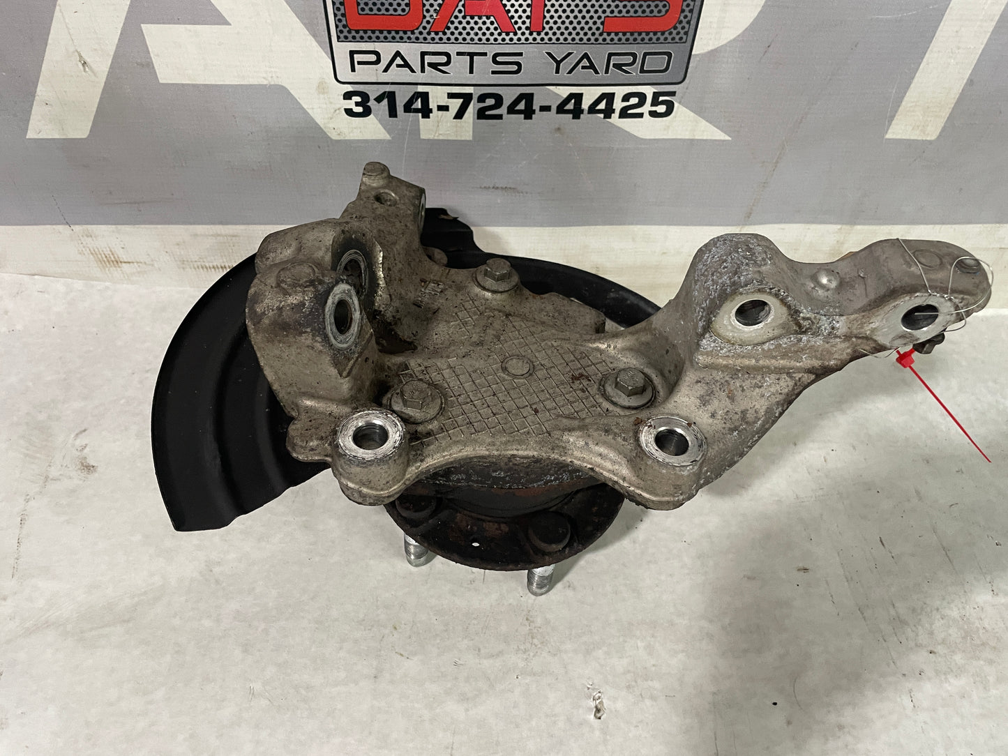 2017 Chevy SS Sedan Front RH Passenger Hub Knuckle Spindle Assembly OEM - Day's Parts Yard