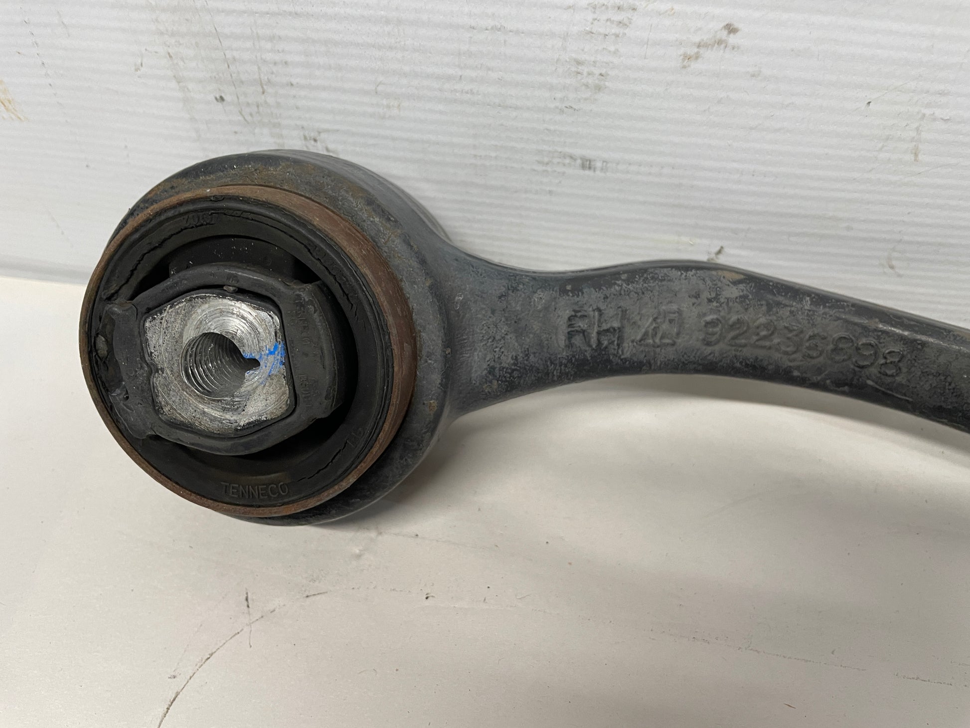 2014 Chevy Camaro ZL1 RH Passenger Front Lower Control Arm OEM - Day's Parts Yard