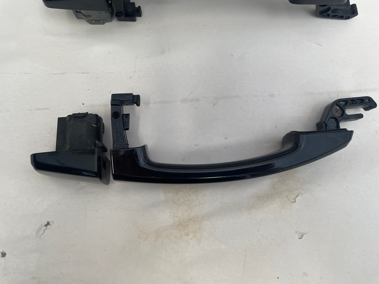 2015 Chevy Camaro SS RH & LH Exterior Door Handles OEM - Day's Parts Yard