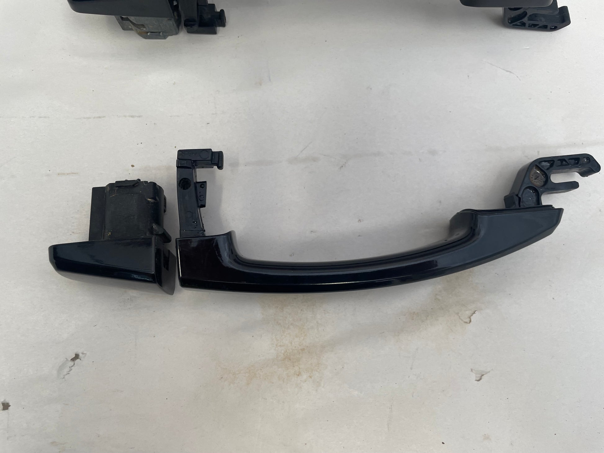 2015 Chevy Camaro SS RH & LH Exterior Door Handles OEM - Day's Parts Yard