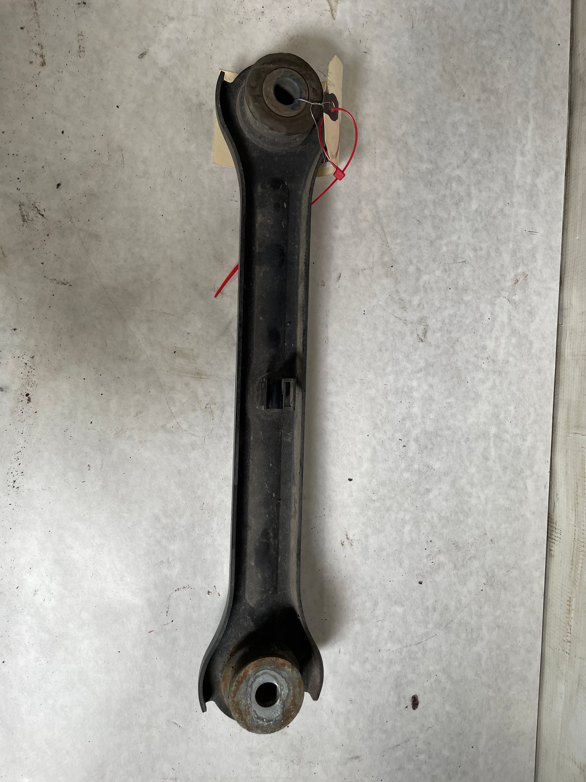 2016 Chevy SS Sedan Rear RH Passenger Trailing Drag Control Arm OEM - Day's Parts Yard