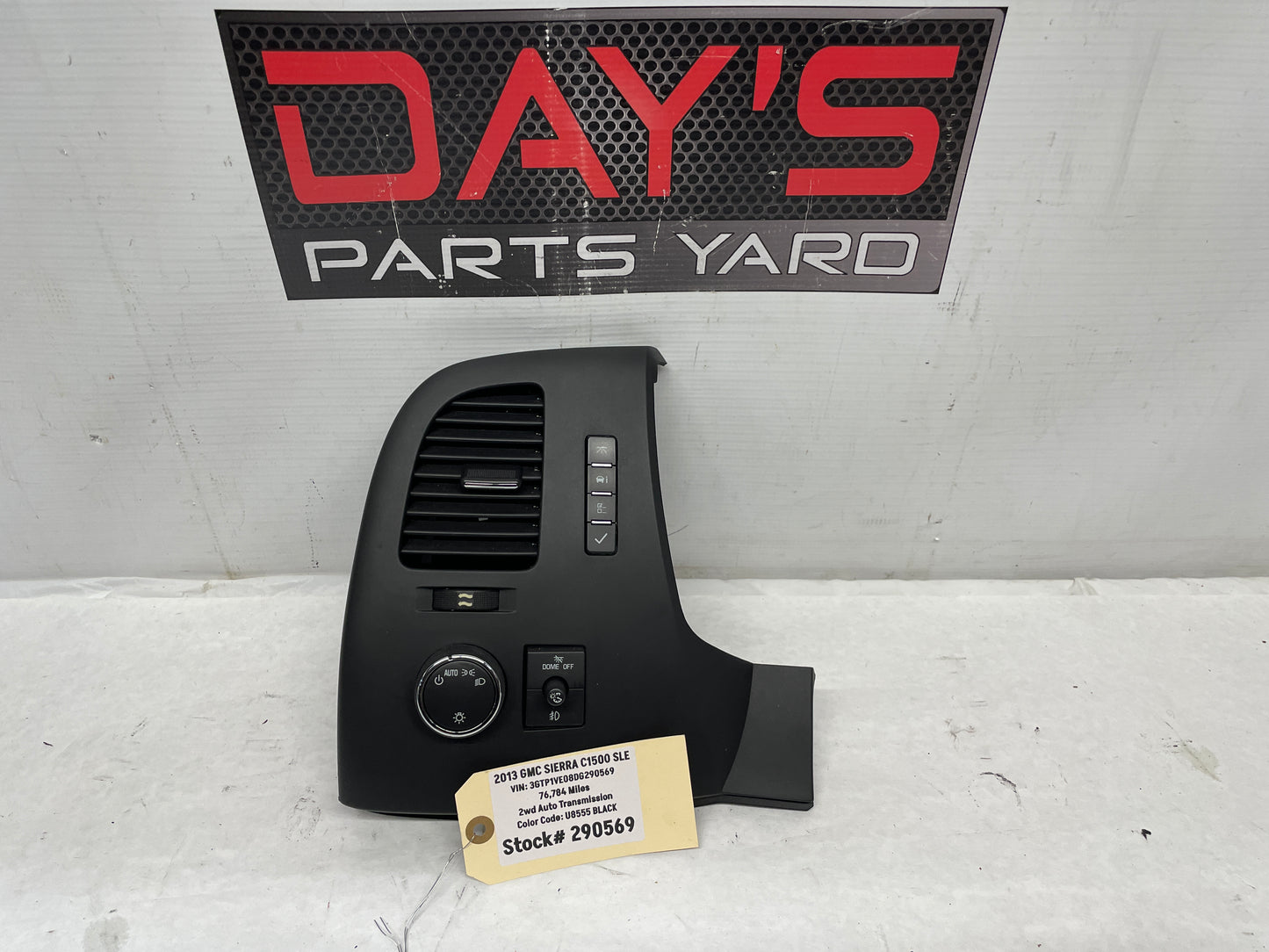 2013 GMC Sierra C1500 SLE Dash Vent Bezel Trim Panel Headlight OEM - Day's Parts Yard