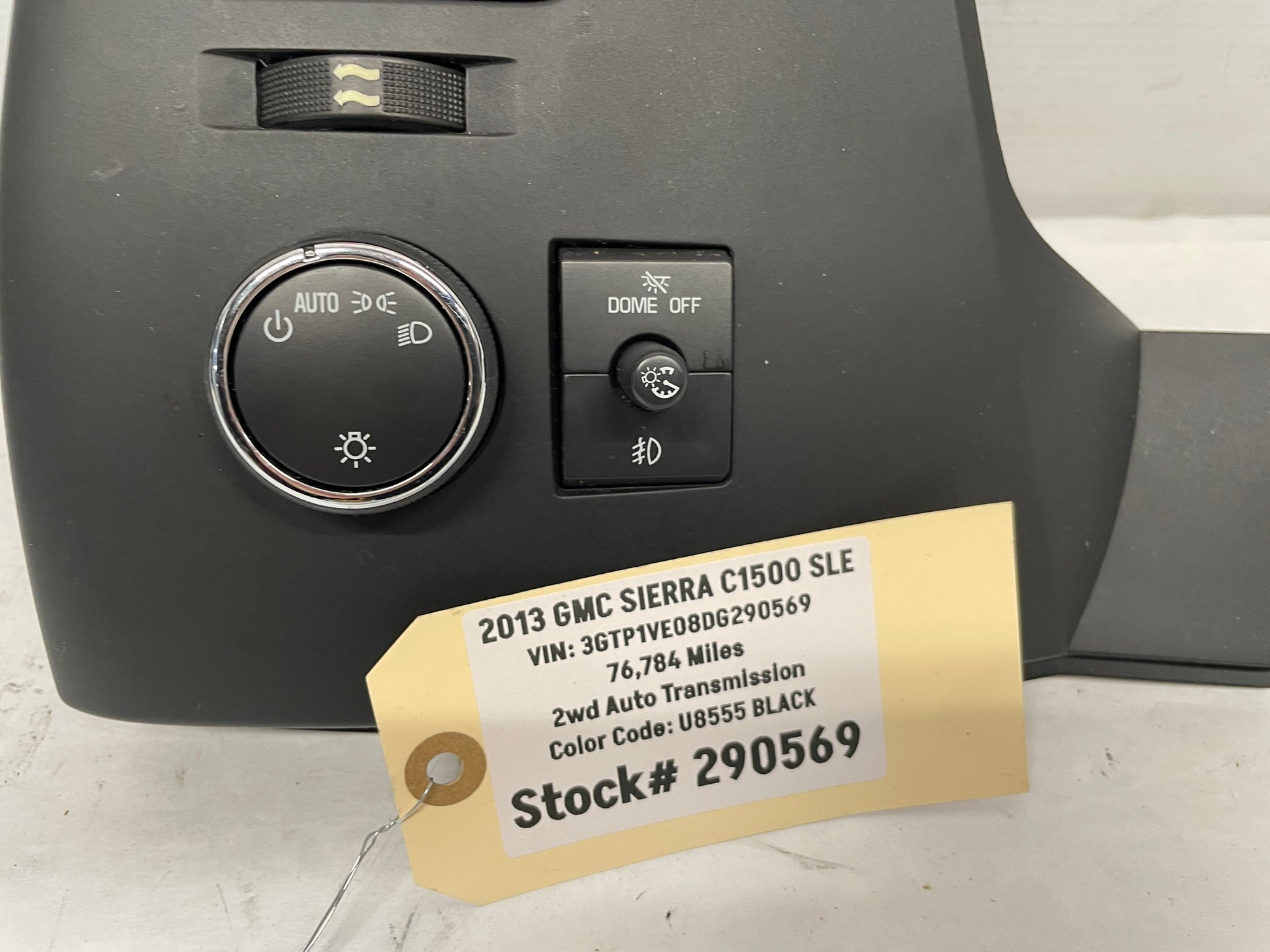 2013 GMC Sierra C1500 SLE Dash Vent Bezel Trim Panel Headlight OEM - Day's Parts Yard