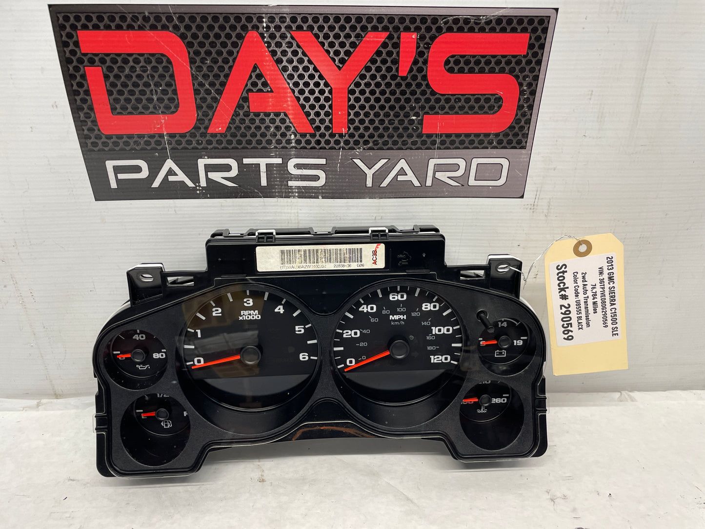 2013 GMC Sierra C1500 SLE Speedometer Gauge Cluster Instrument Panel OEM