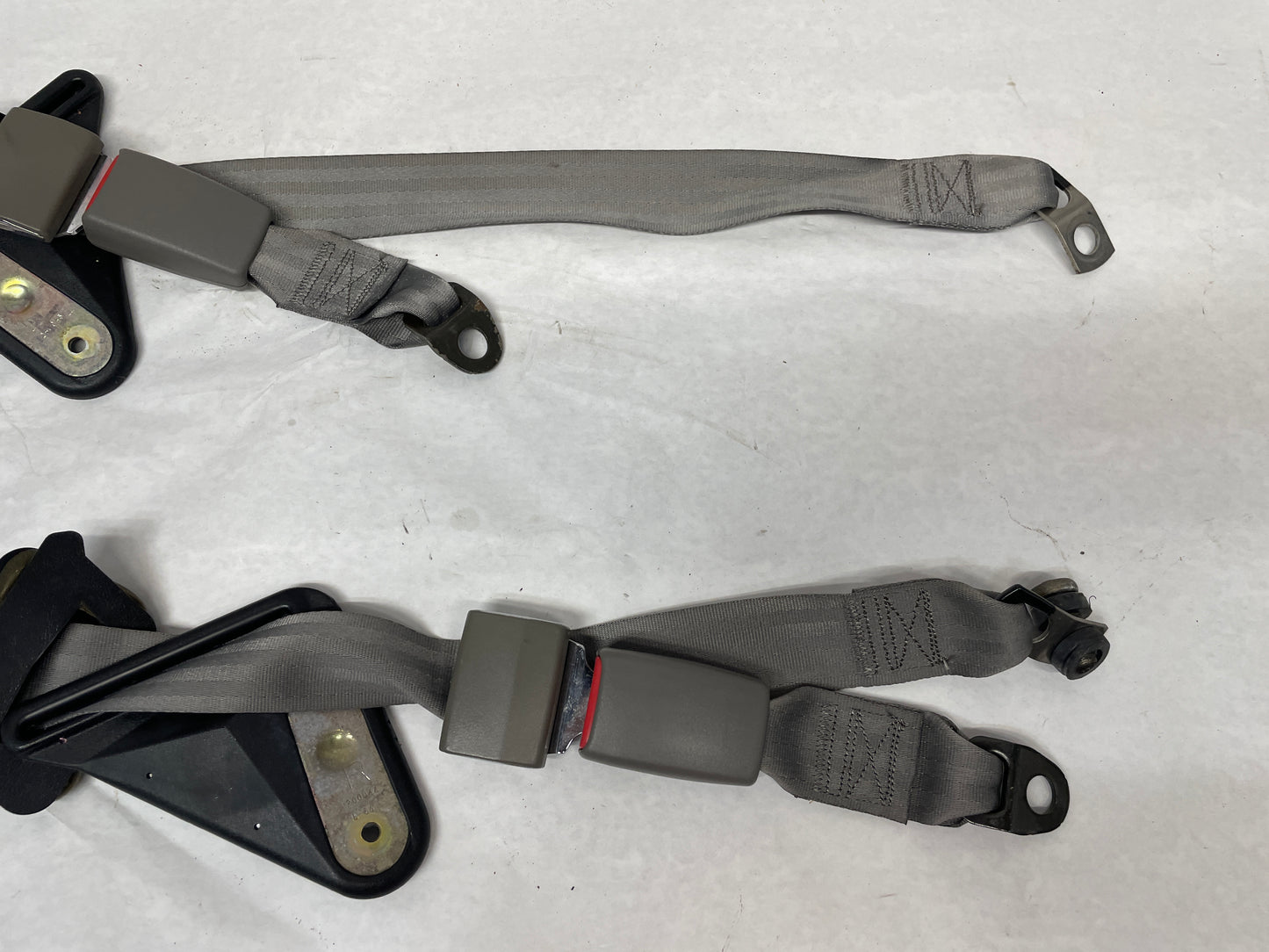 2002 Chevy Camaro Z28 Rear Seatbelt Seat Belts Retractors w/ Buckles OEM Gray Grey - Day's Parts Yard