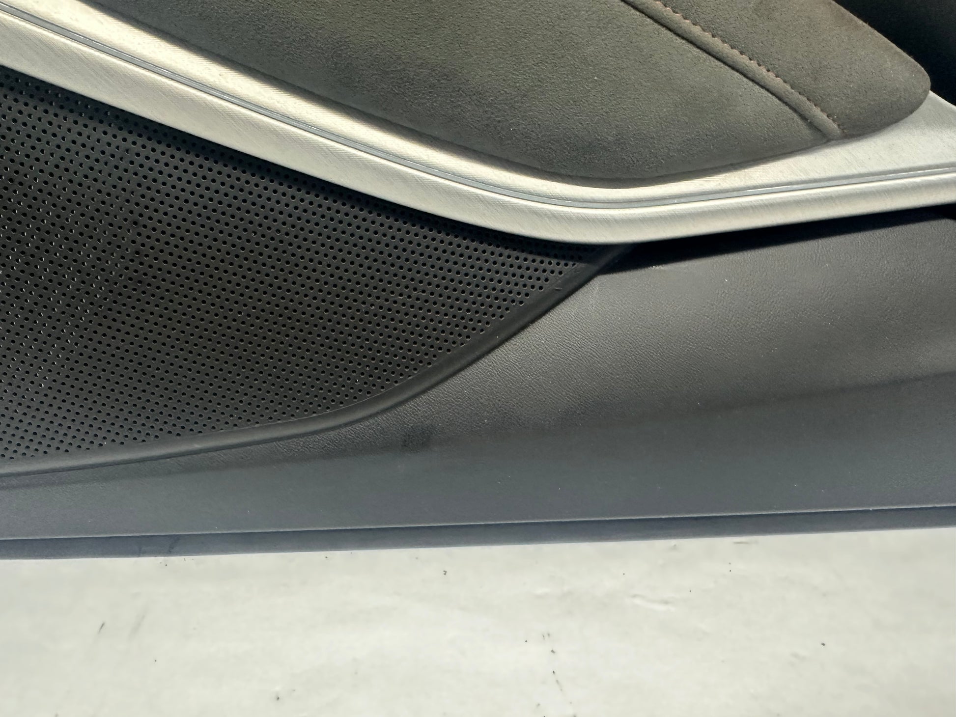 2017 Chevy Camaro SS LH Driver Front Door Panel OEM - Day's Parts Yard