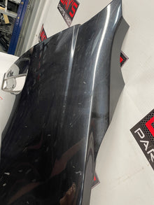 2016 Chevy SS Sedan RH Passenger Front Fender Black OEM - Day's Parts Yard