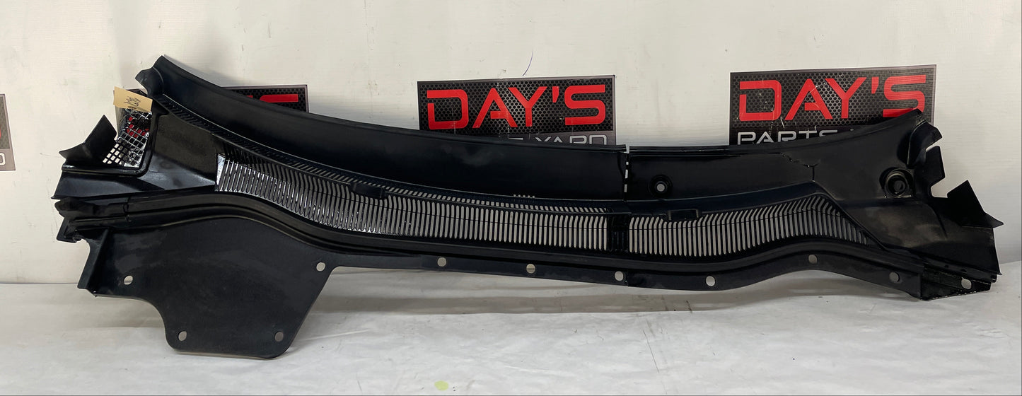 2015 Chevy SS Sedan Windshield Wiper Cowl Grille Panel OEM