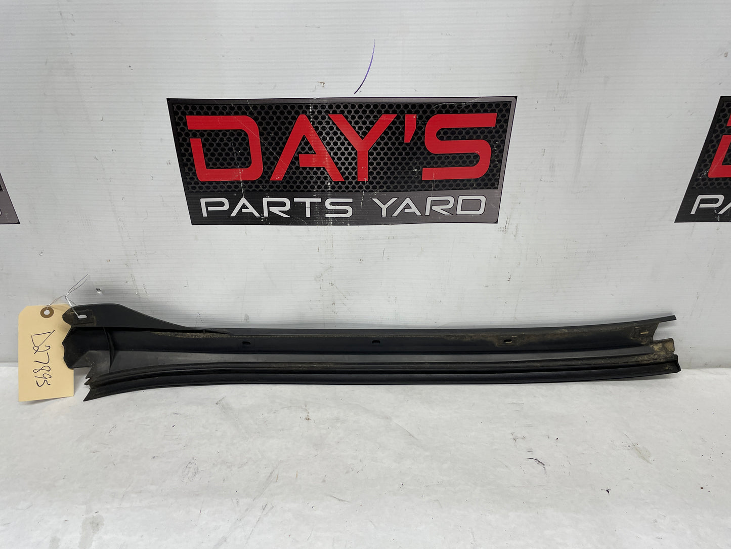 2013 GMC Sierra C1500 SLE LH Driver Windshield Molding Trim OEM - Day's Parts Yard