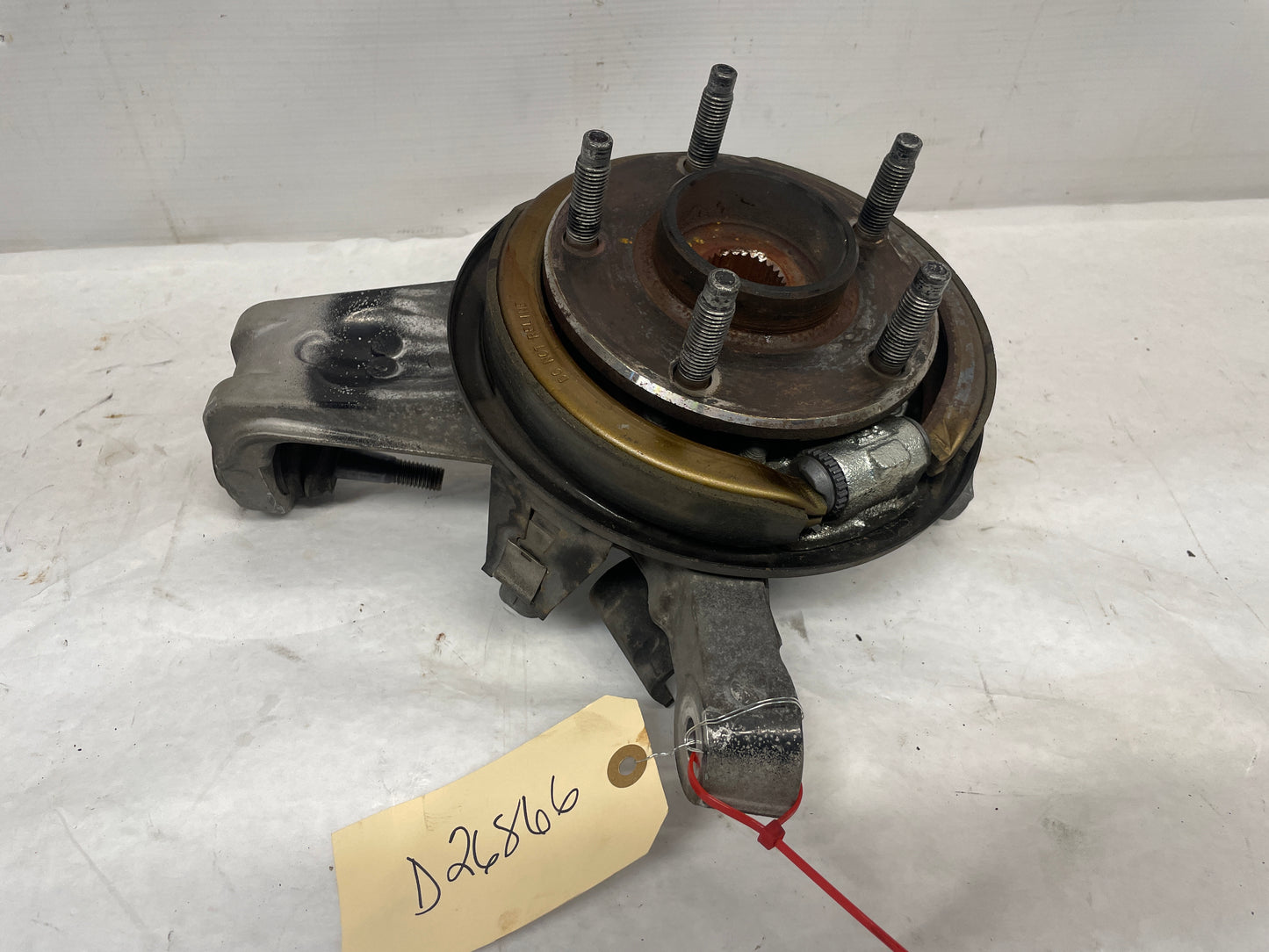 2008 Chevy Corvette RH Passenger Rear Suspension Spindle Knuckle Hub OEM - Day's Parts Yard
