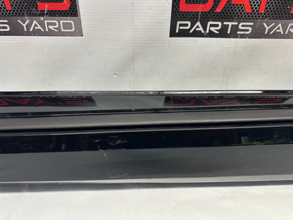 2017 Chevy Camaro SS LH Driver Rocker Molding OEM - Day's Parts Yard