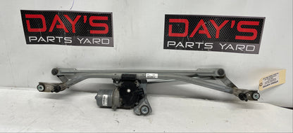 2013 GMC Sierra C1500 SLE Windshield Wiper Motor Transmission Linkage Assembly OEM - Day's Parts Yard
