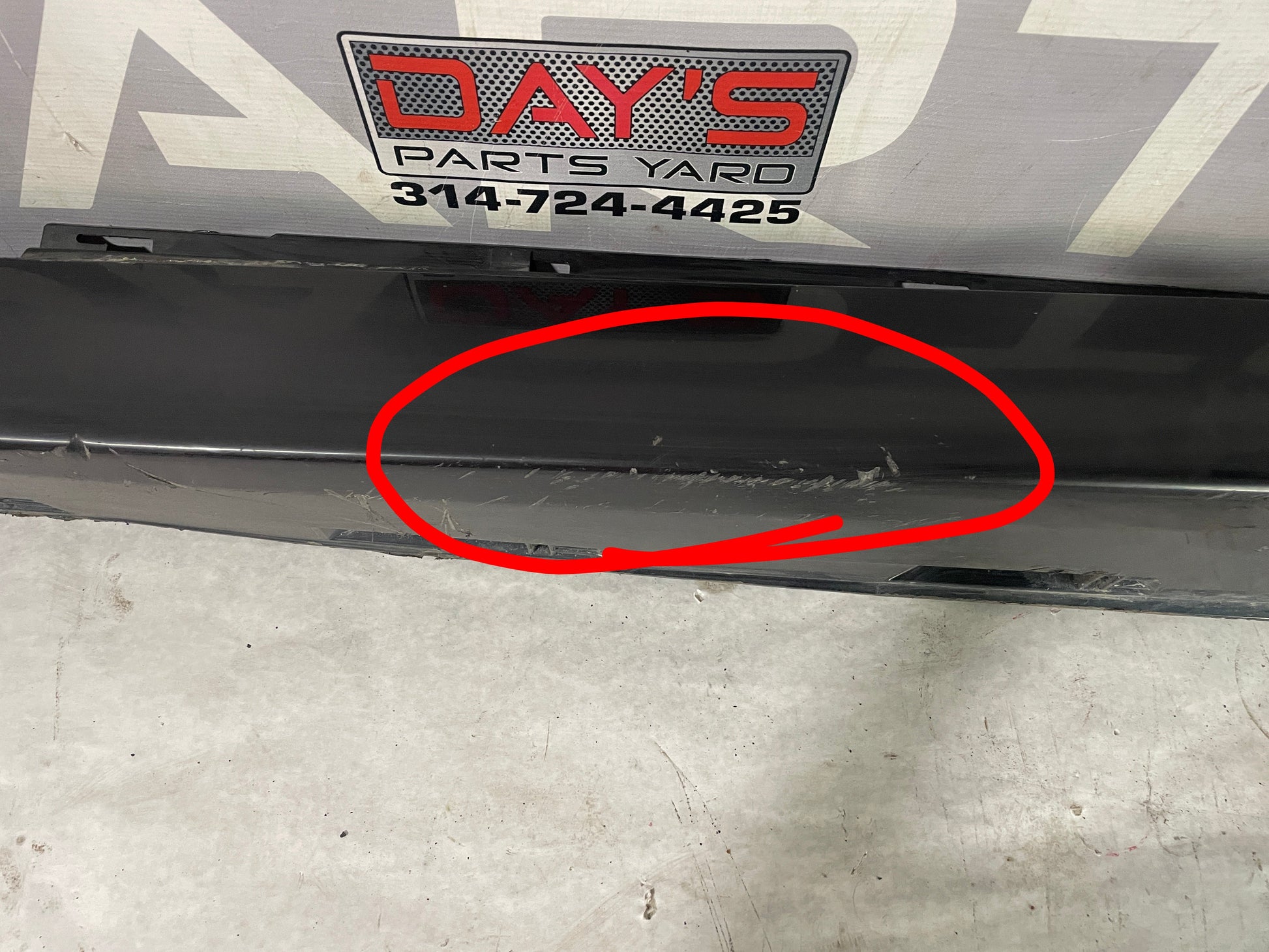 2009 Pontiac G8 LH Driver Rocker Molding Panel OEM - Day's Parts Yard