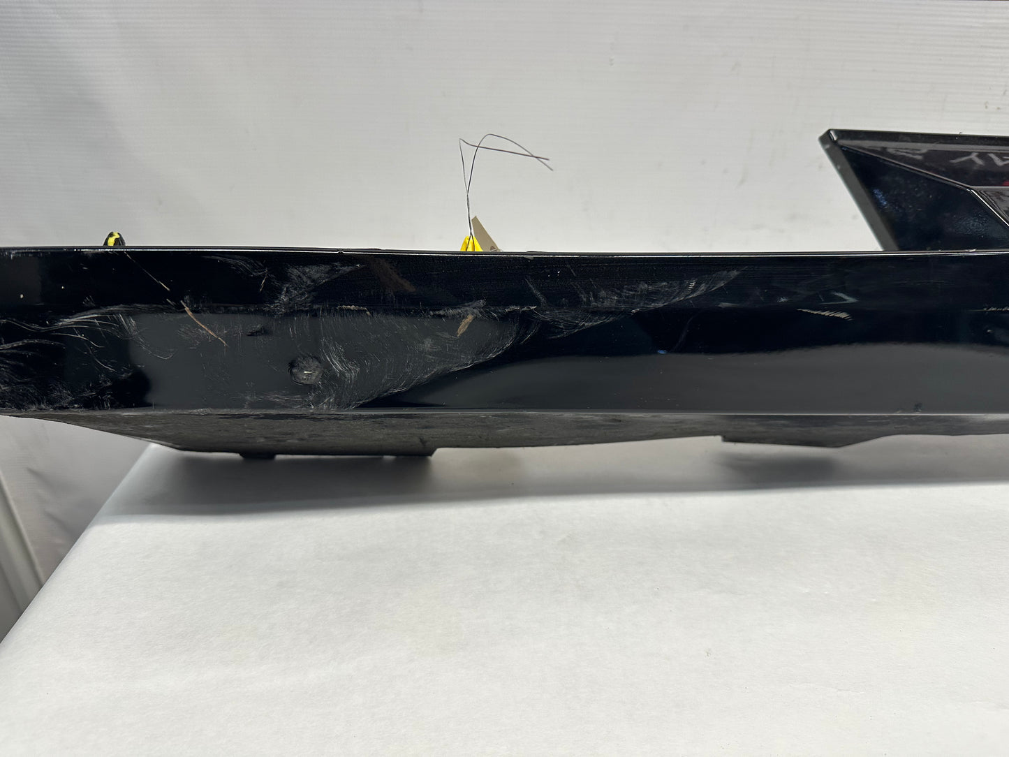 2017 Chevy Camaro SS LH Driver Rocker Molding OEM - Day's Parts Yard