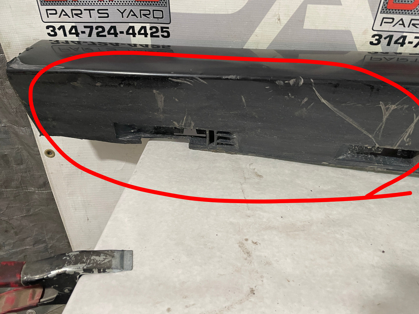 2009 Pontiac G8 LH Driver Rocker Molding Panel OEM - Day's Parts Yard