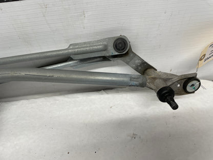 2013 GMC Sierra C1500 SLE Windshield Wiper Motor Transmission Linkage Assembly OEM - Day's Parts Yard