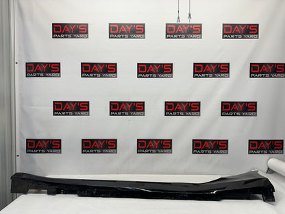 2017 Chevy Camaro SS LH Driver Rocker Molding OEM - Day's Parts Yard