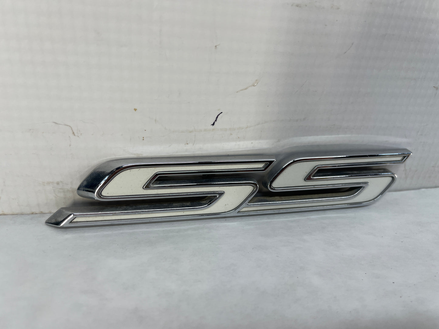 2015 Chevy SS Sedan Trunk Deck Lid SS Emblem OEM