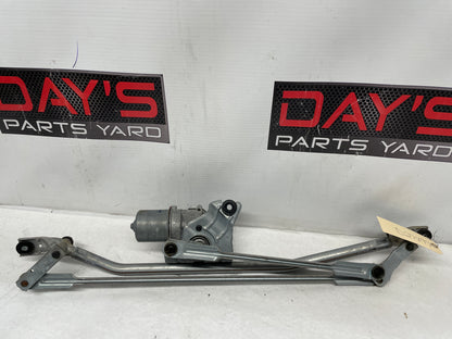2013 GMC Sierra C1500 SLE Windshield Wiper Motor Transmission Linkage Assembly OEM - Day's Parts Yard