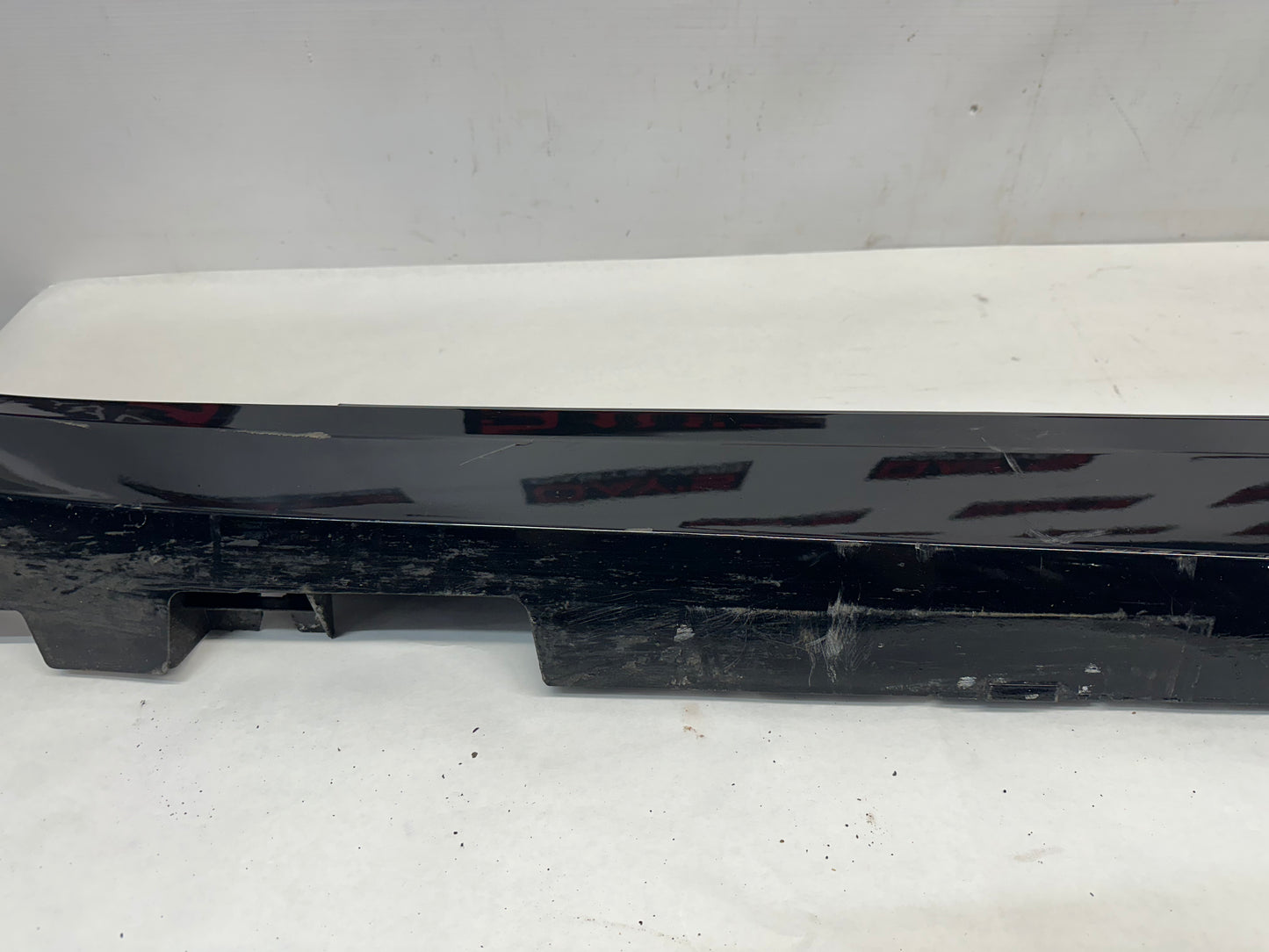 2017 Chevy Camaro SS LH Driver Rocker Molding OEM - Day's Parts Yard