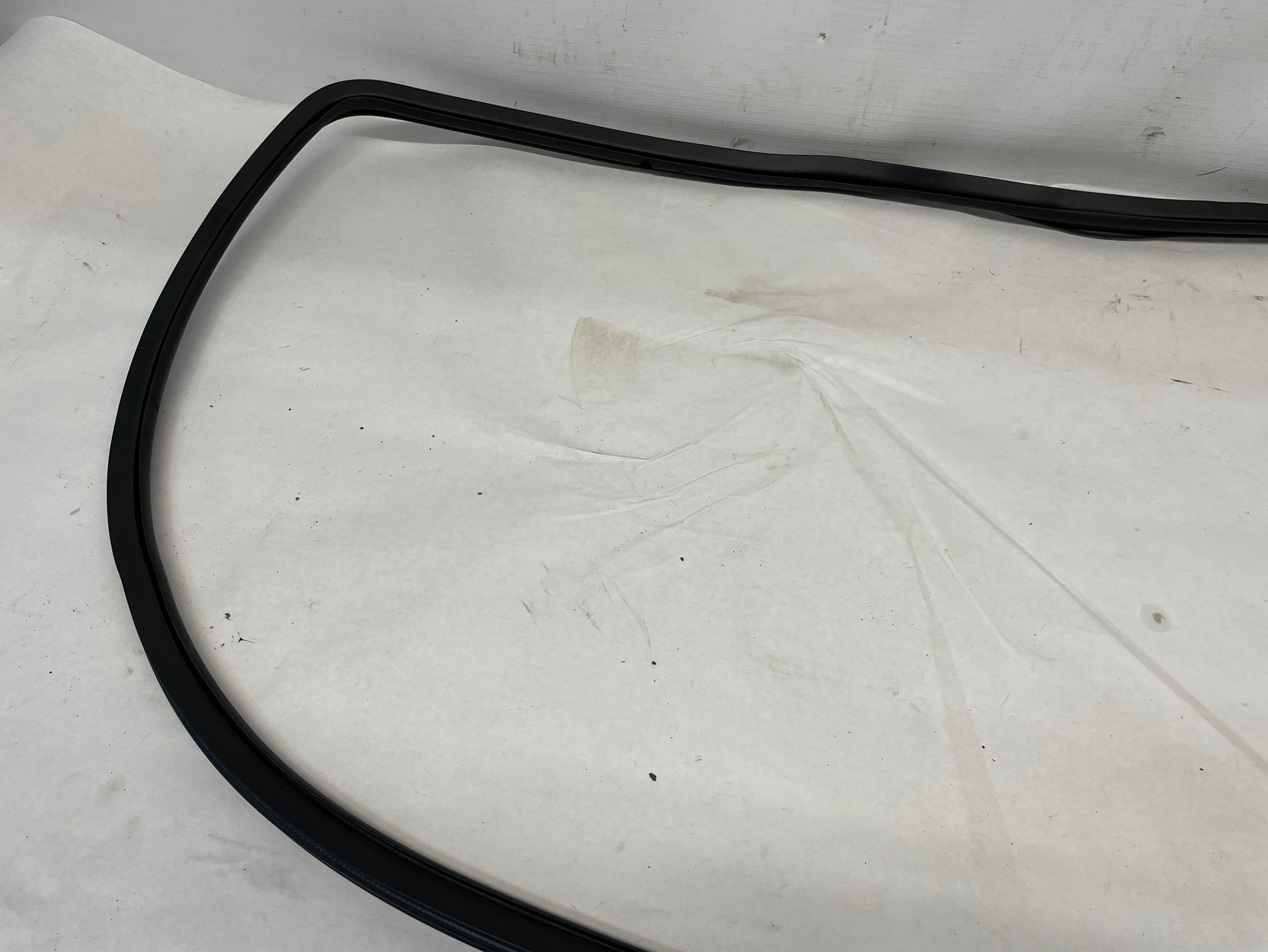 2005 Pontiac GTO RH Passenger Door Rubber Weather Strip Seal OEM - Day's Parts Yard