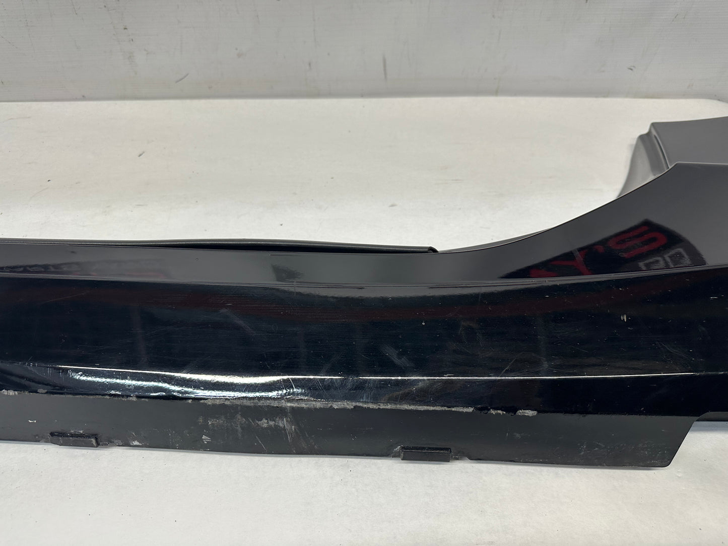 2017 Chevy Camaro SS LH Driver Rocker Molding OEM - Day's Parts Yard