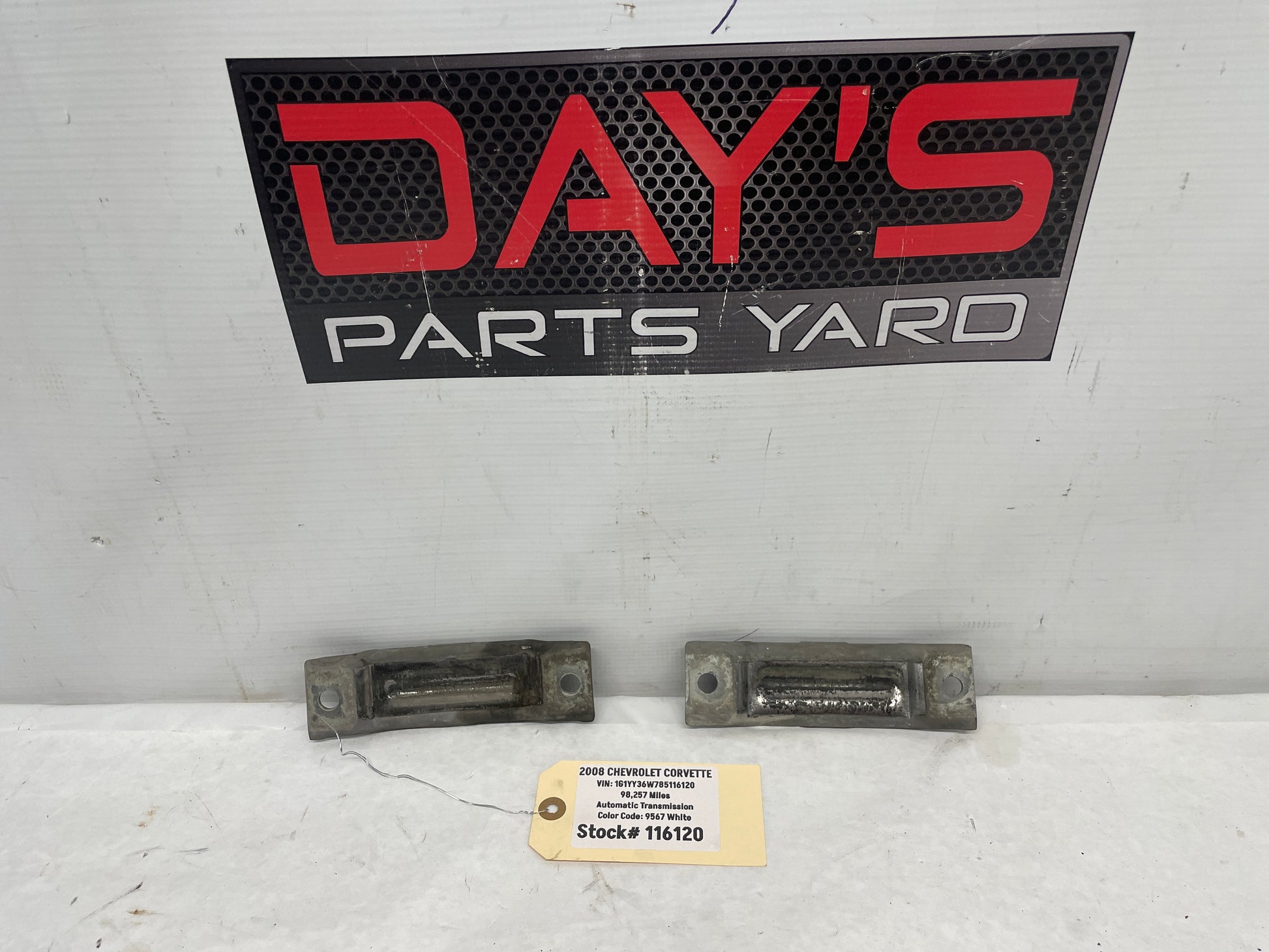 2008 Chevy Corvette RH & LH Rear Mono Leaf Brackets OEM - Day's Parts Yard