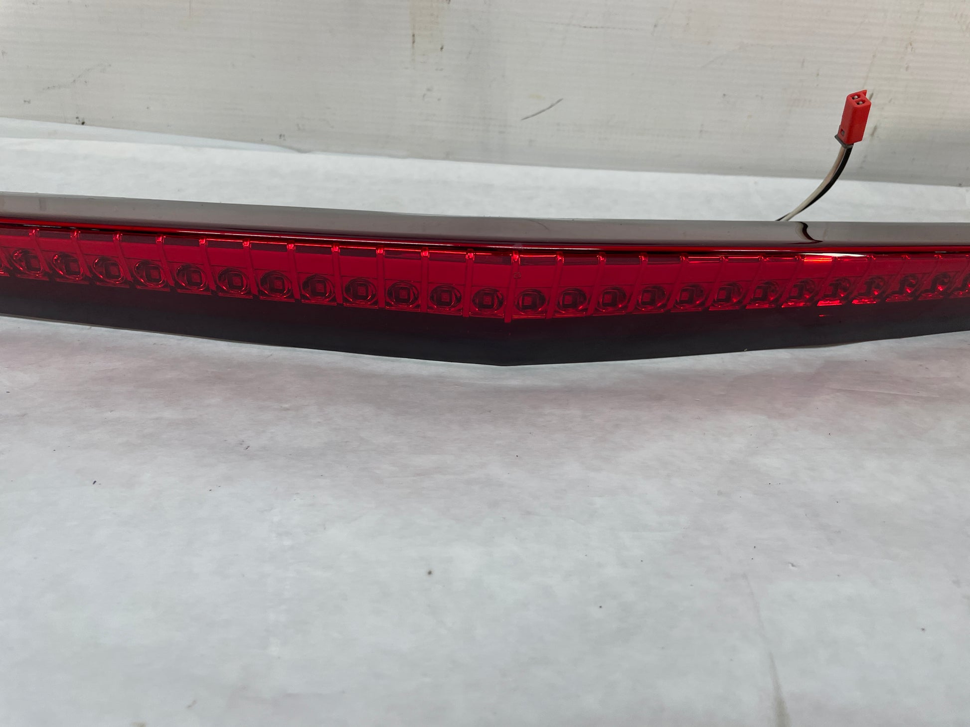 2009 Cadillac CTS-V Sedan Trunk Deck Lid 3rd Third High Mount Brake Tail Light Lamp OEM - Day's Parts Yard