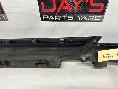 2017 Chevy Camaro SS LH Driver Rocker Molding OEM - Day's Parts Yard