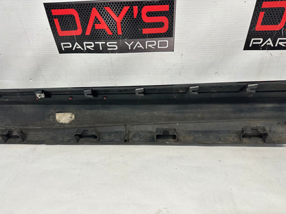 2017 Chevy Camaro SS LH Driver Rocker Molding OEM - Day's Parts Yard