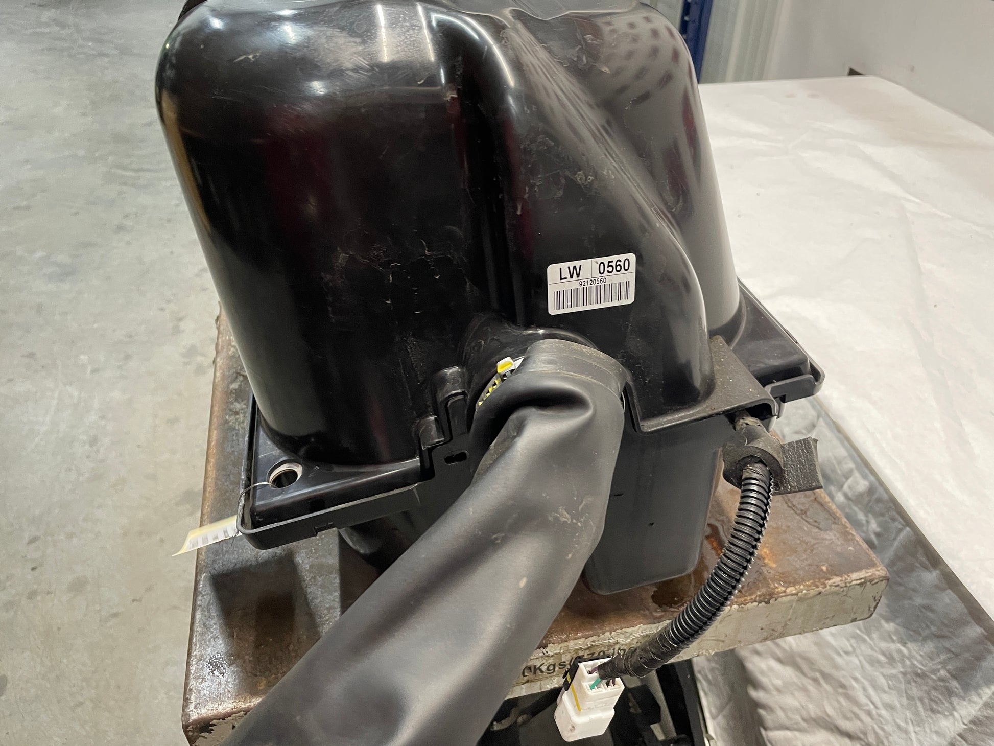 2006 Pontiac GTO Fuel Gas Tank OEM - Day's Parts Yard