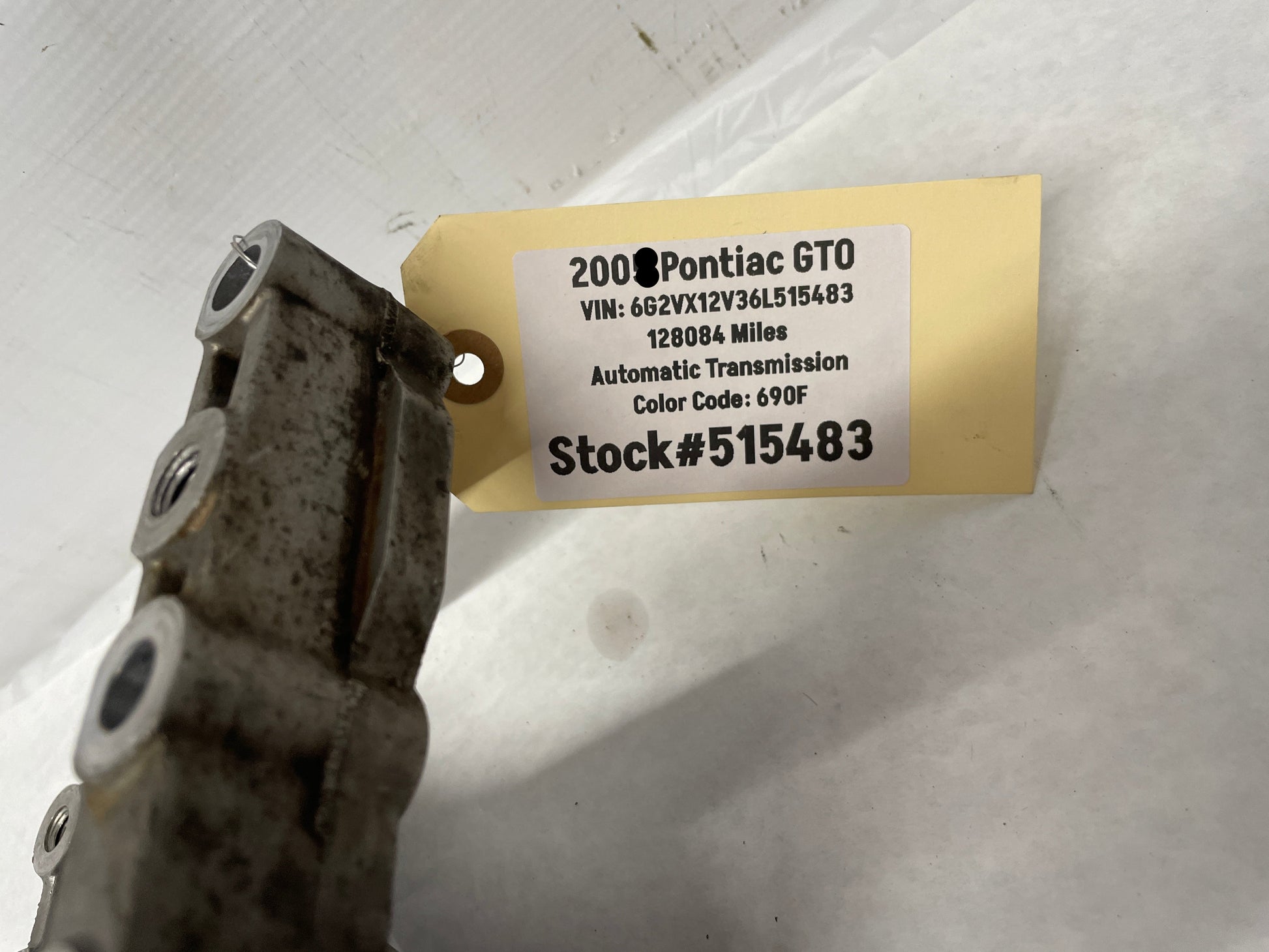 2006 Pontiac GTO AC A/C Air Conditioner Compressor Bracket OEM - Day's Parts Yard