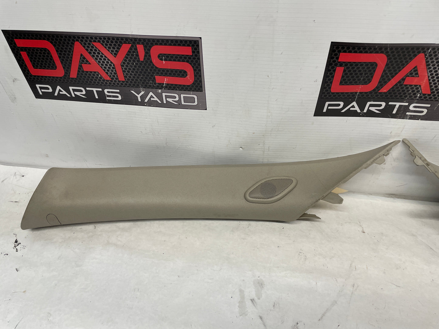 2013 GMC Sierra C1500 SLE RH & LH A Pillar Trim OEM - Day's Parts Yard
