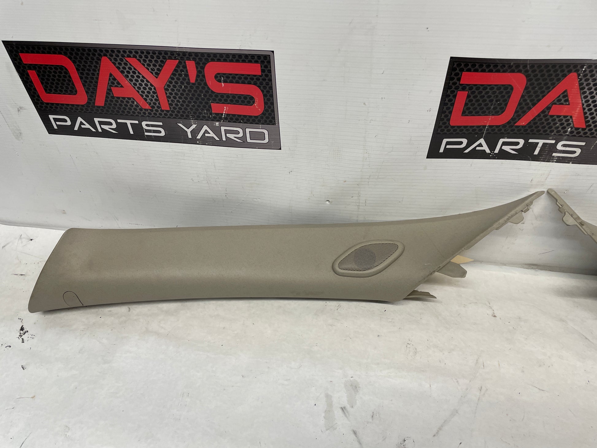 2013 GMC Sierra C1500 SLE RH & LH A Pillar Trim OEM - Day's Parts Yard