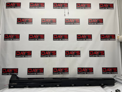 2016 Chevy SS Sedan RH Passenger Rocker Molding Side Skirt Panel Trim Black OEM - Day's Parts Yard