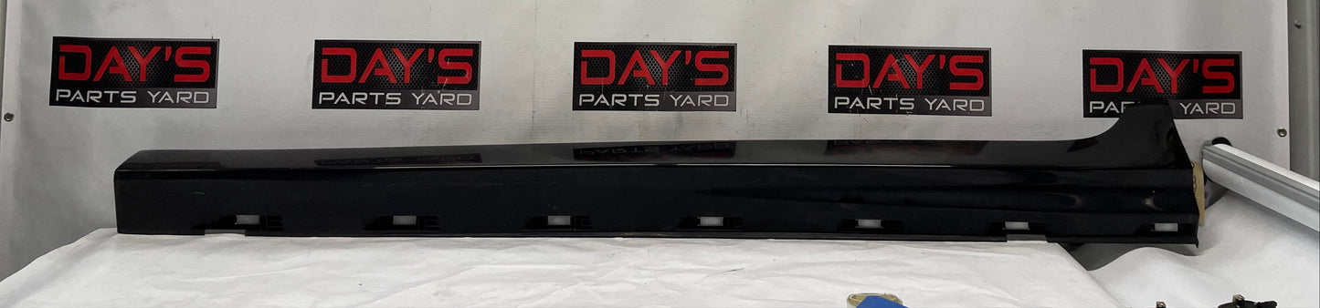 2016 Chevy SS Sedan LH Driver Rocker Molding Side Skirt Panel Trim Black OEM - Day's Parts Yard
