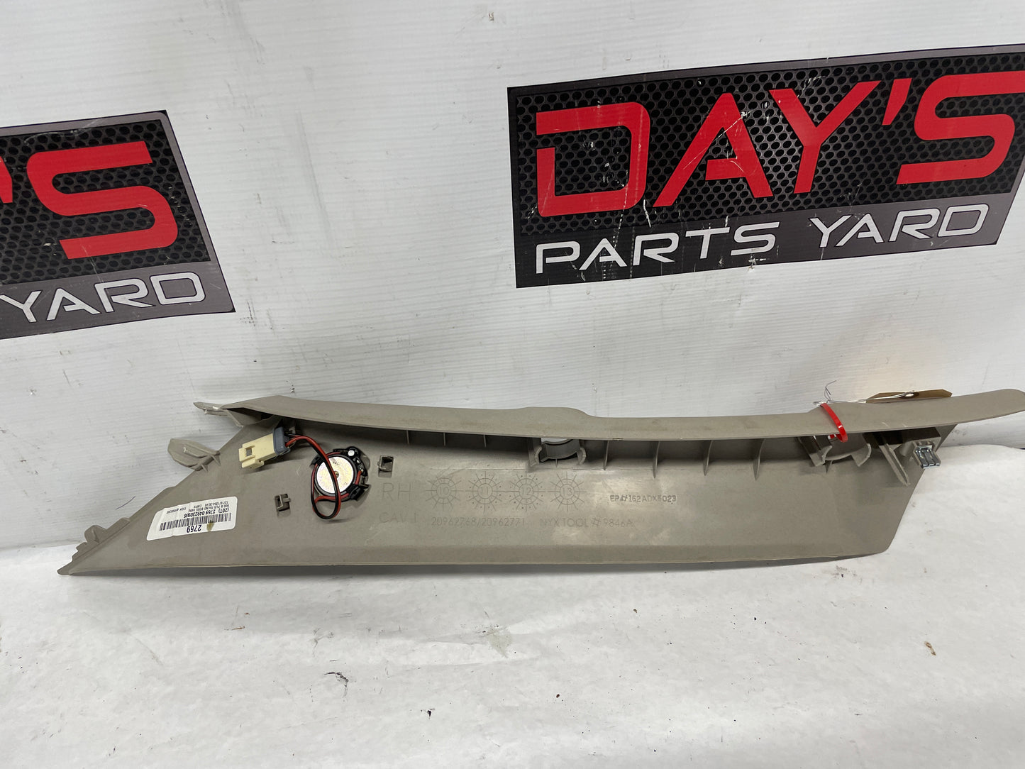 2013 GMC Sierra C1500 SLE RH & LH A Pillar Trim OEM - Day's Parts Yard