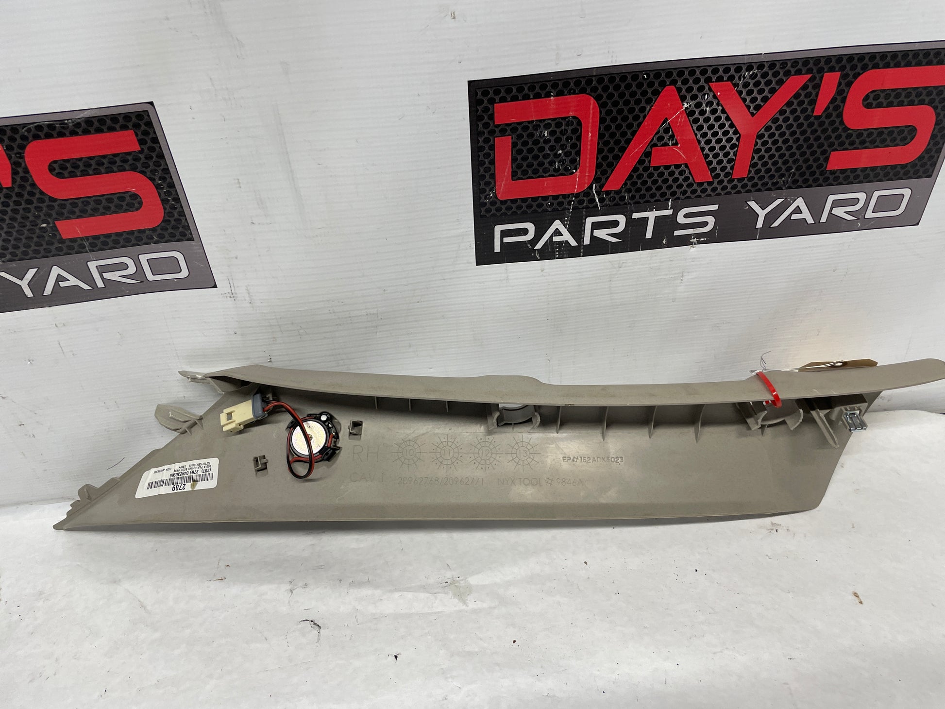 2013 GMC Sierra C1500 SLE RH & LH A Pillar Trim OEM - Day's Parts Yard