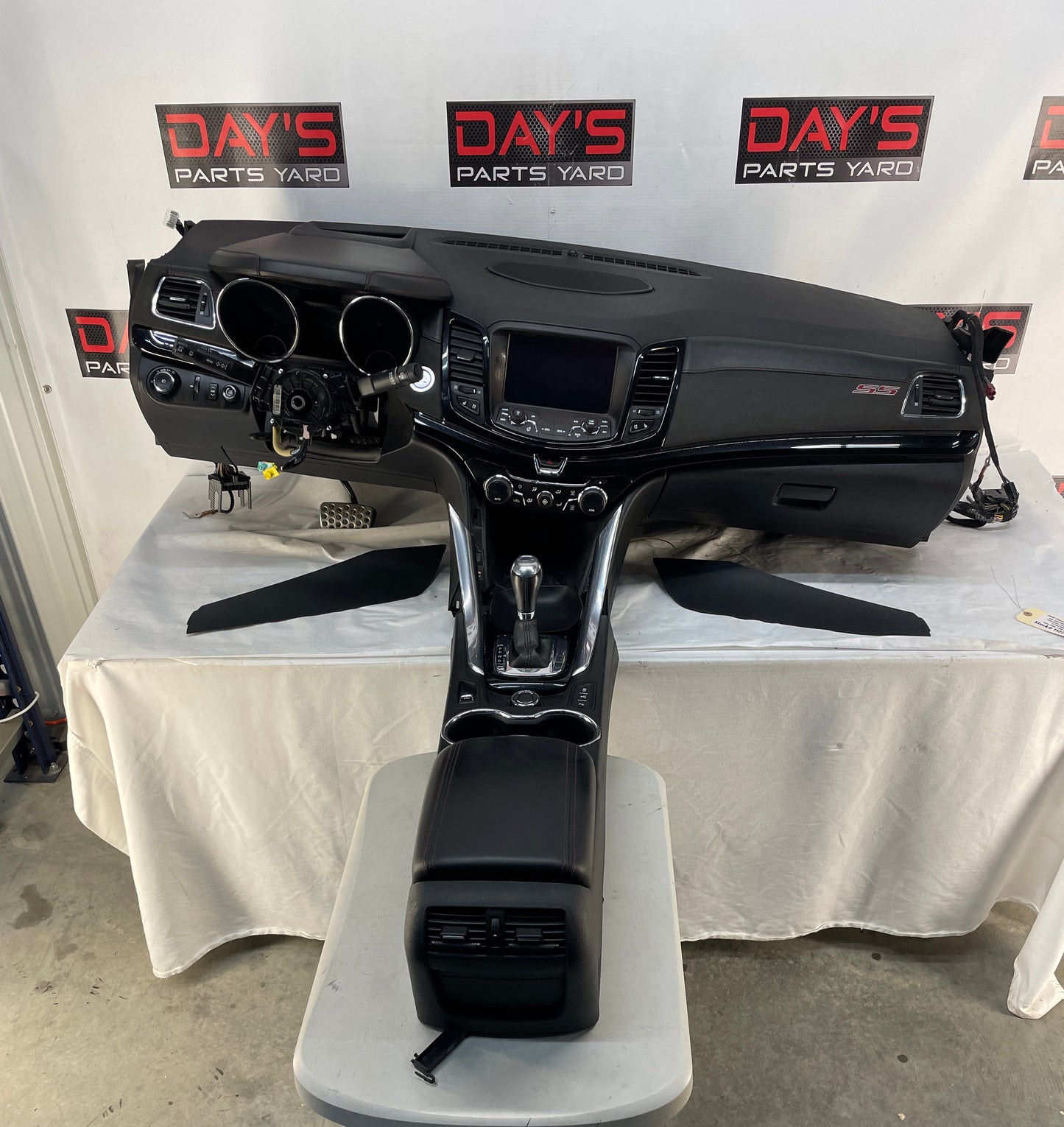 2015 Chevy SS Sedan Complete Dash & Center Console w/ Shifter OEM