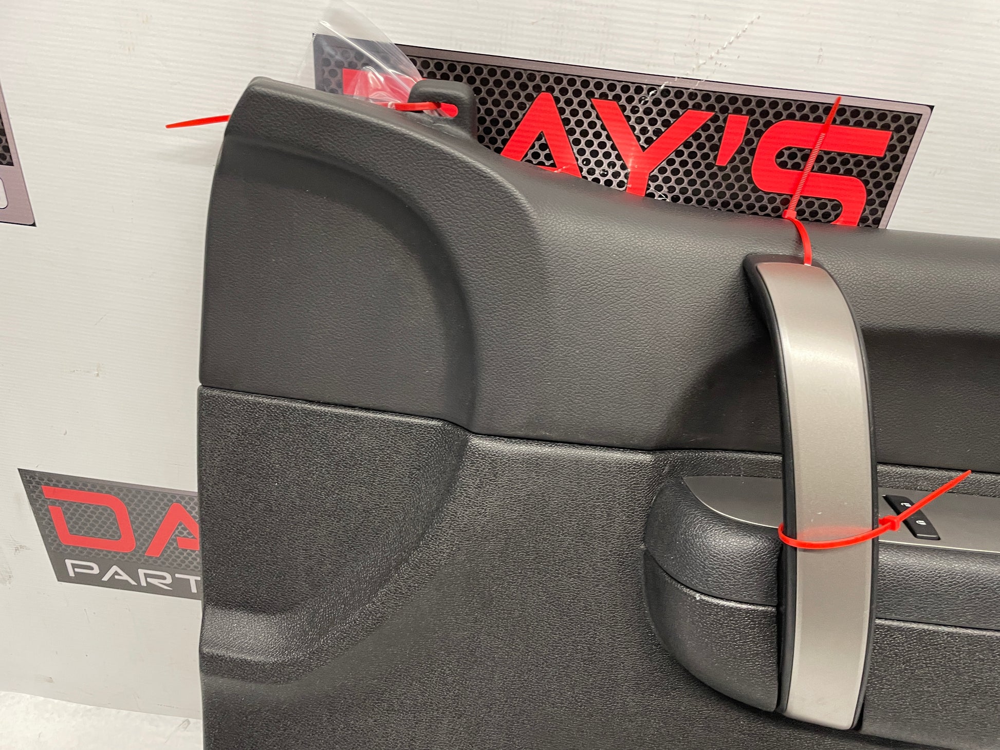 2013 GMC Sierra C1500 SLE RH Passenger Front Door Panel OEM - Day's Parts Yard