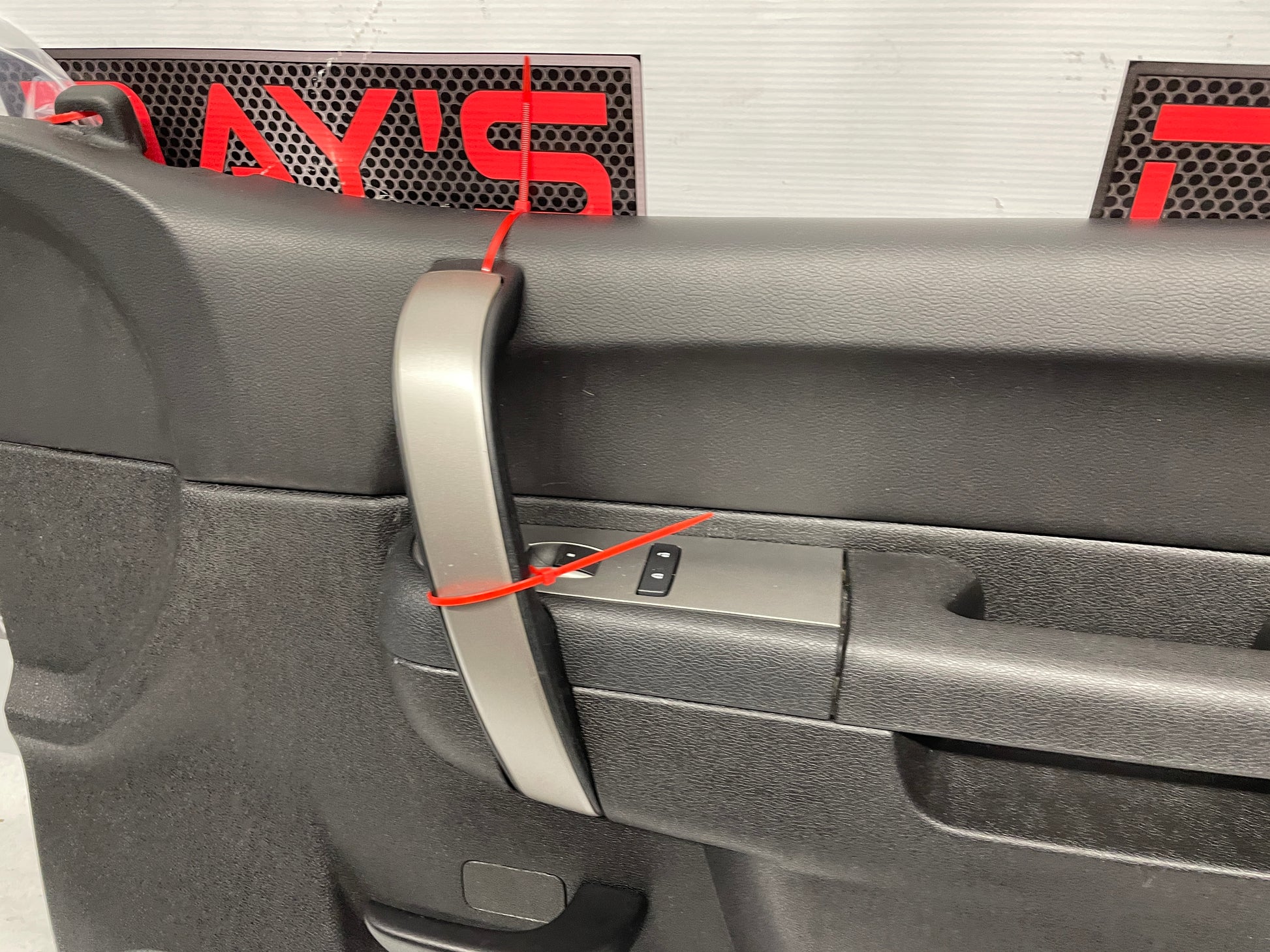 2013 GMC Sierra C1500 SLE RH Passenger Front Door Panel OEM - Day's Parts Yard