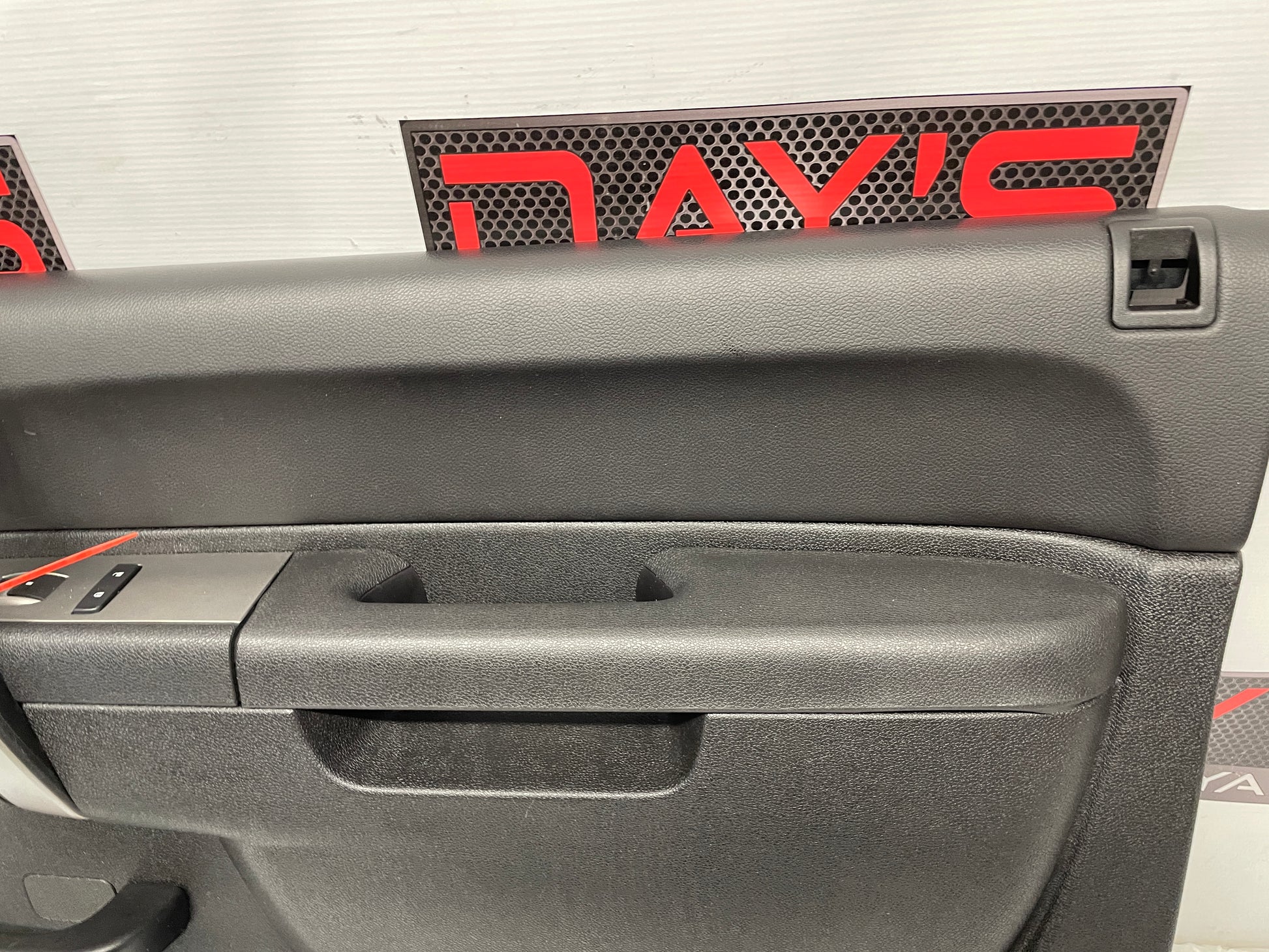 2013 GMC Sierra C1500 SLE RH Passenger Front Door Panel OEM - Day's Parts Yard